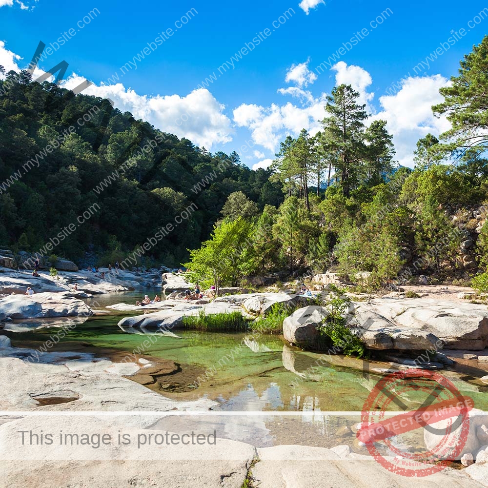 DESTINATION CAVU ET SES PISCINES NATURELLES